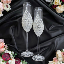 Load image into Gallery viewer, Gray pearl wedding glasses for bride and groom, wedding cake cutting set