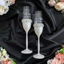 Load image into Gallery viewer, Silver wedding glasses for bride and groom, cake serving set