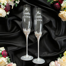 Load image into Gallery viewer, Gray wedding glasses for bride and groom, cake knife & server