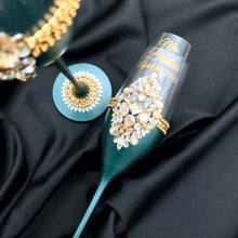 Load image into Gallery viewer, Green wedding cake cutting set, wedding glasses for bride and groom, wedding plate & forks