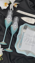 Load and play video in Gallery viewer, Tiffany wedding cake cutting set, wedding glasses for bride and groom, wedding plate & forks, unity candles