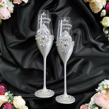 Load image into Gallery viewer, Gray wedding glasses for bride and groom, wedding cake server sets & cake plate, unity candles