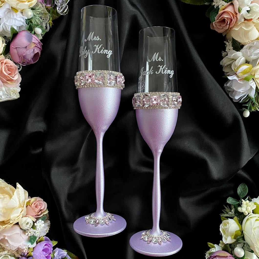 Purple wedding glasses for bride and groom