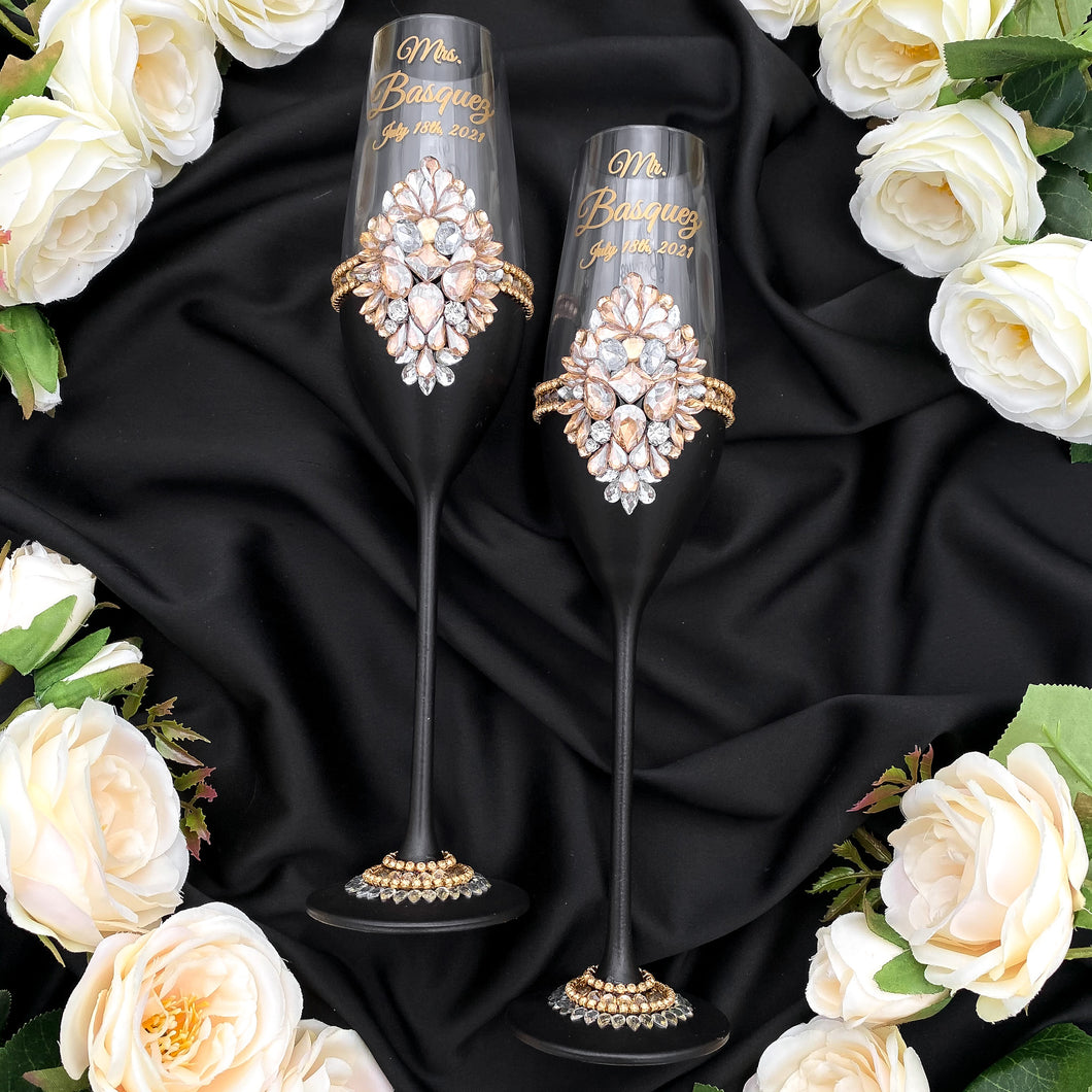 Black wedding glasses for bride and groom