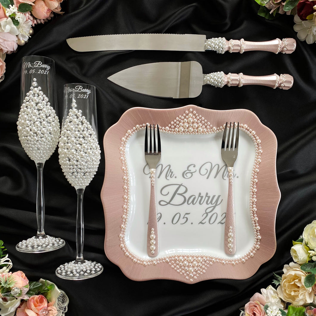 Powdery pearl wedding glasses for bride and groom, wedding cake cutting set, wedding plate and forks