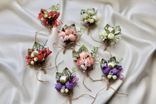 Load image into Gallery viewer, Wedding wrist Corsage and boutonniere set
